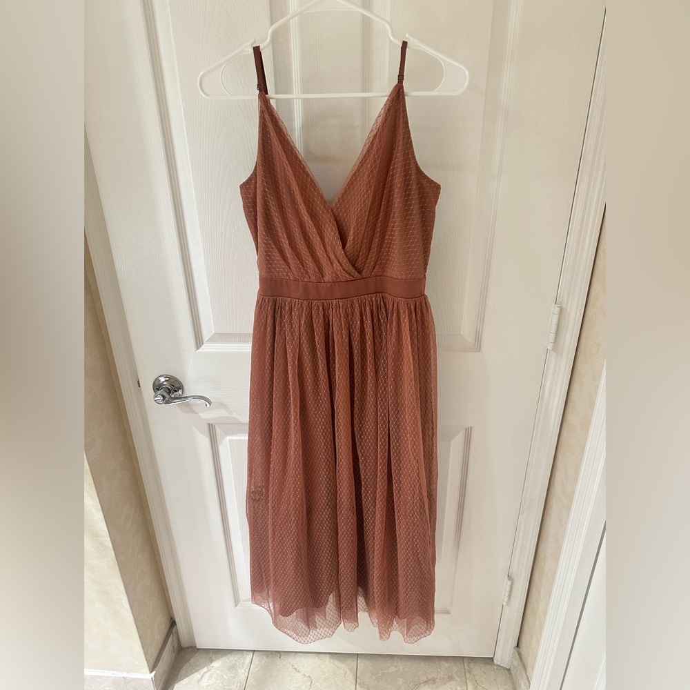 Express Orange Ruched Midi Dress for Wedding Guest